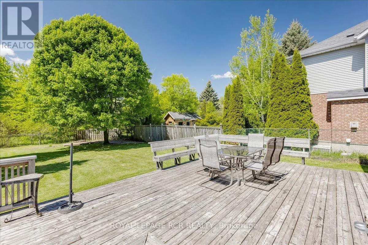 229 ELMWOOD CRESCENT