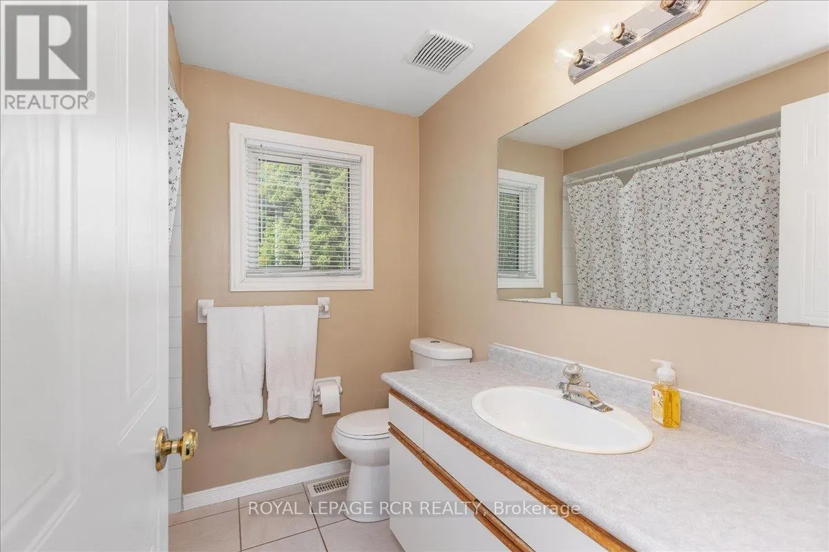 229 ELMWOOD CRESCENT