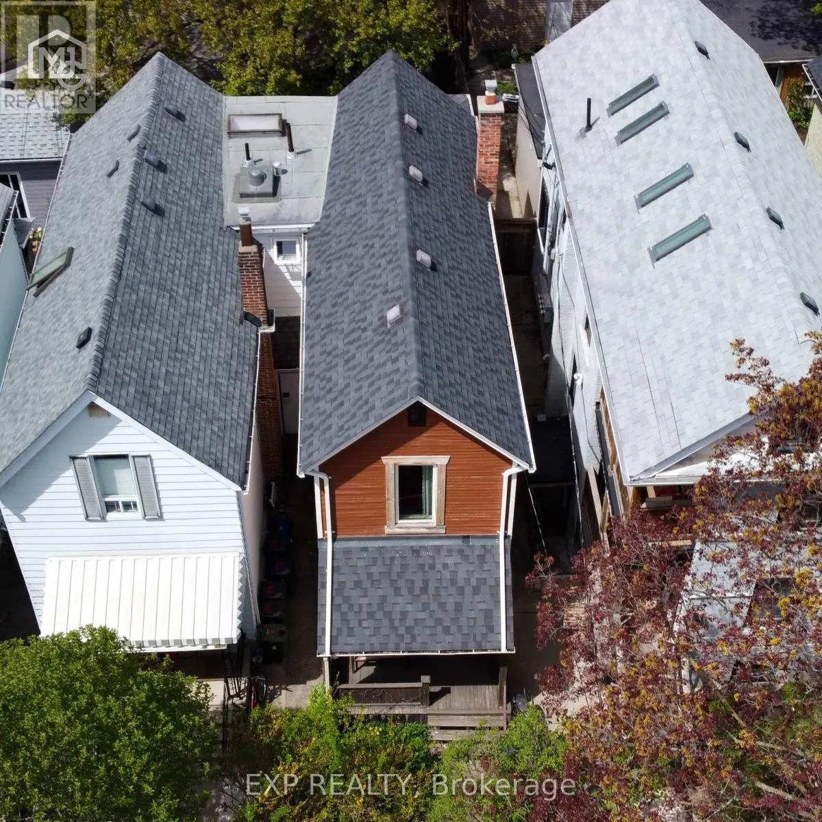 32 COLUMBUS AVENUE