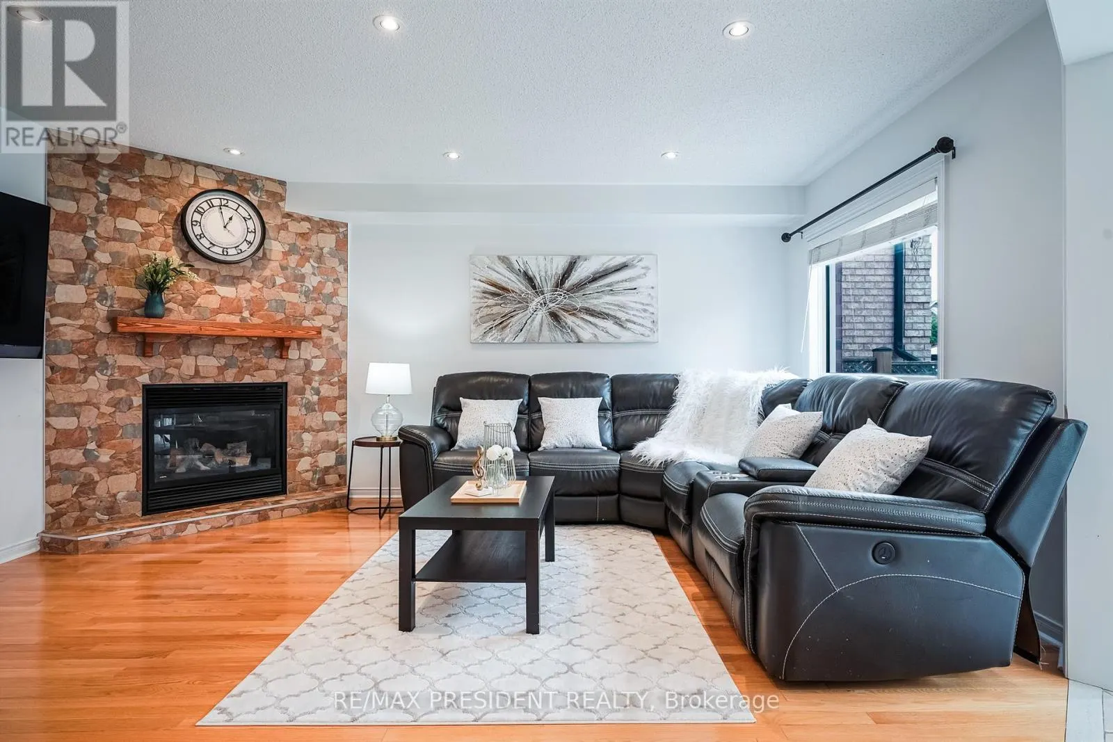 13 TARQUINI CRESCENT