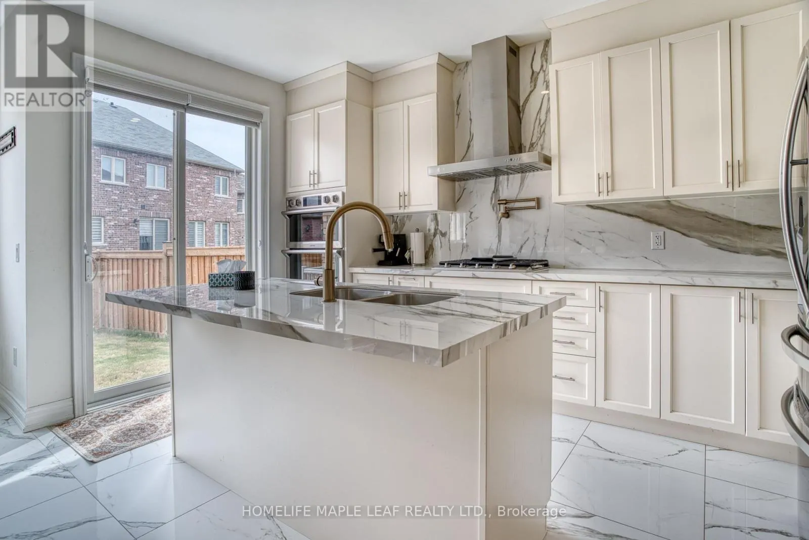 43 PUFFIN CRESCENT