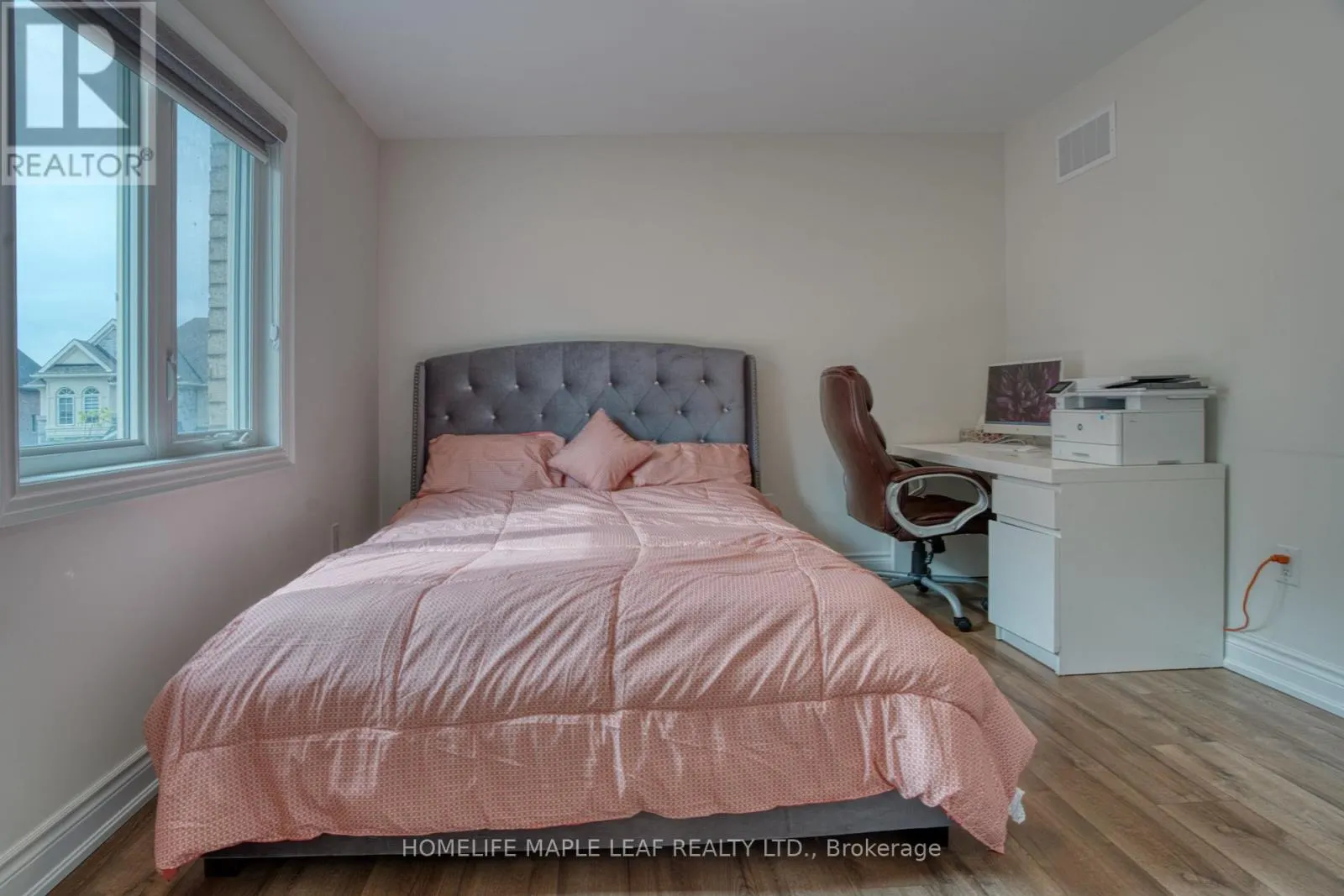 43 PUFFIN CRESCENT