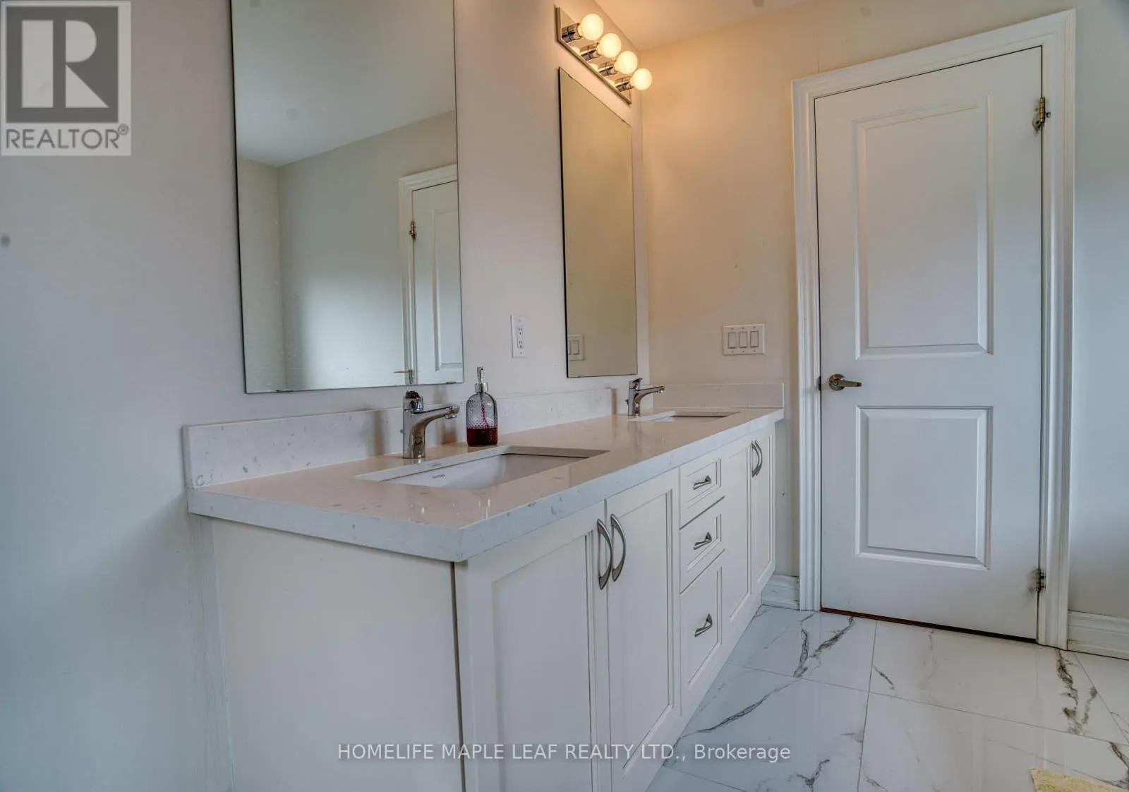 43 PUFFIN CRESCENT