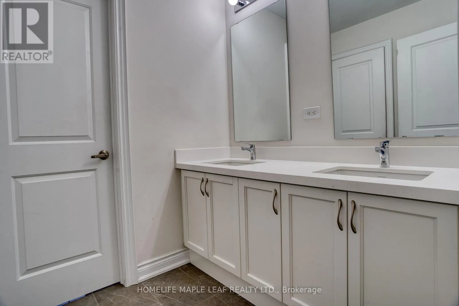 43 PUFFIN CRESCENT