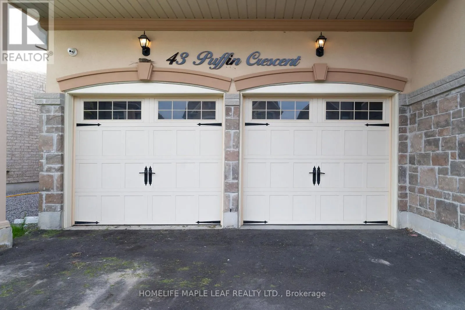 43 PUFFIN CRESCENT