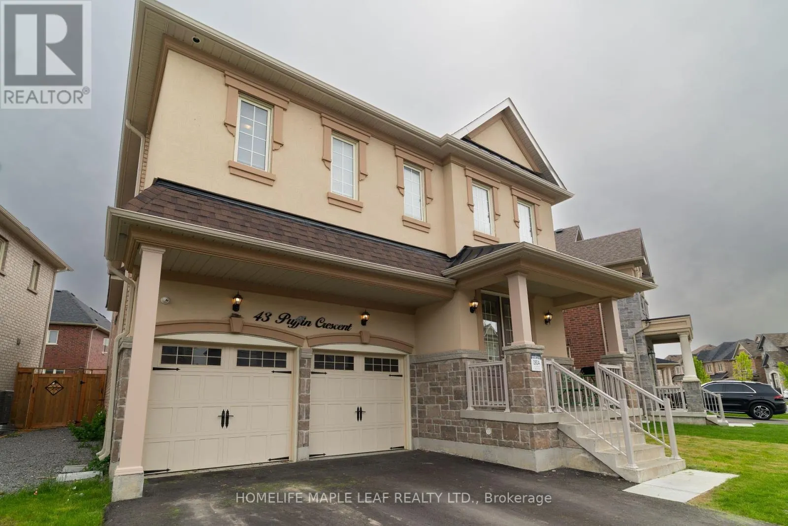 43 PUFFIN CRESCENT