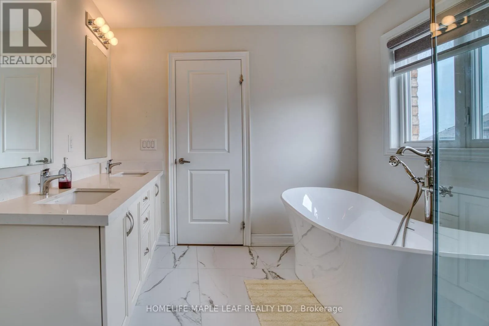 43 PUFFIN CRESCENT