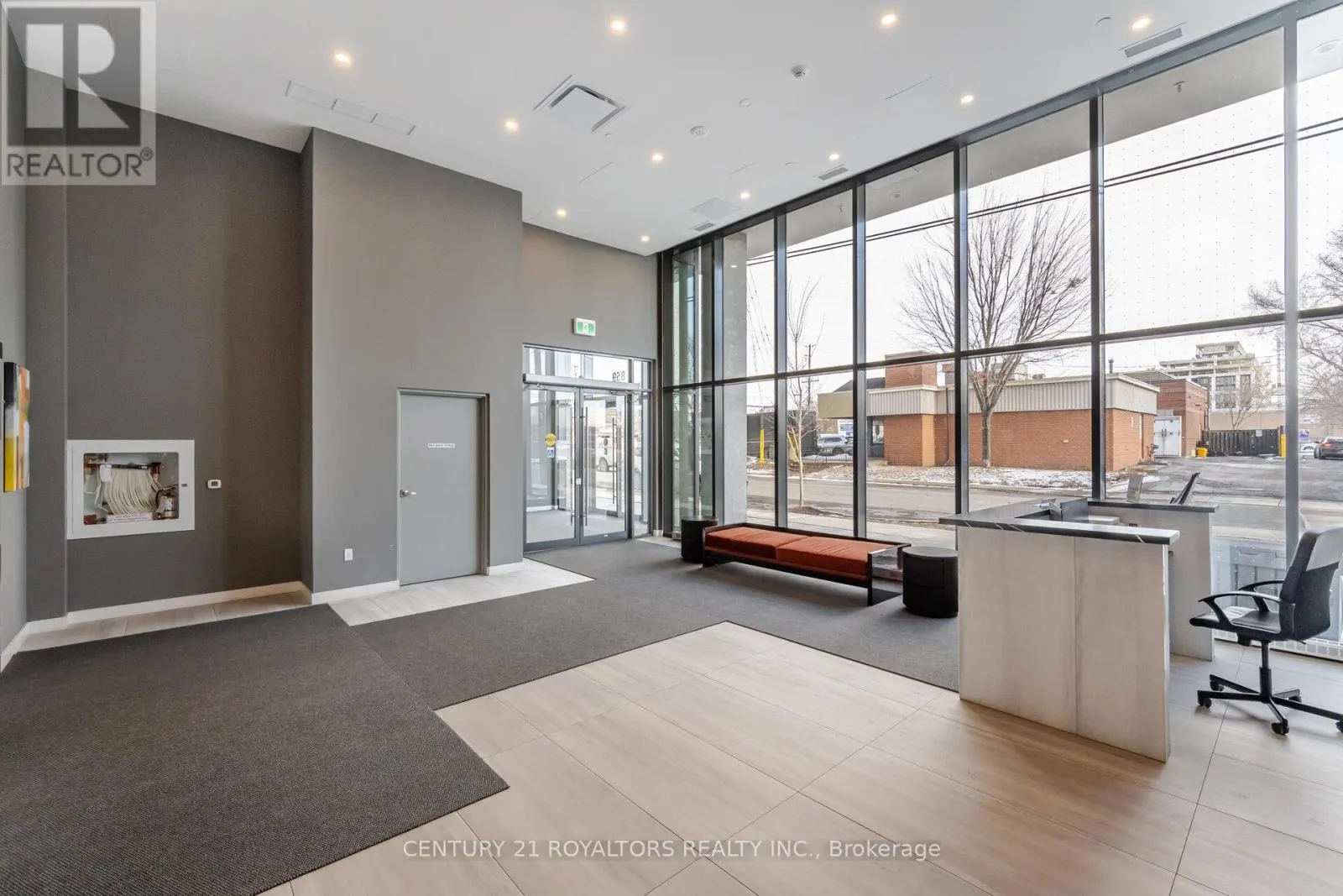 509 - 859 THE QUEENSWAY