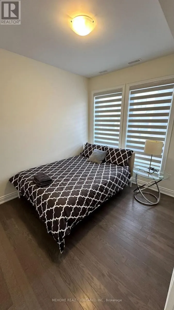 COACH HOUSE - 3346 MILLICENT AVENUE