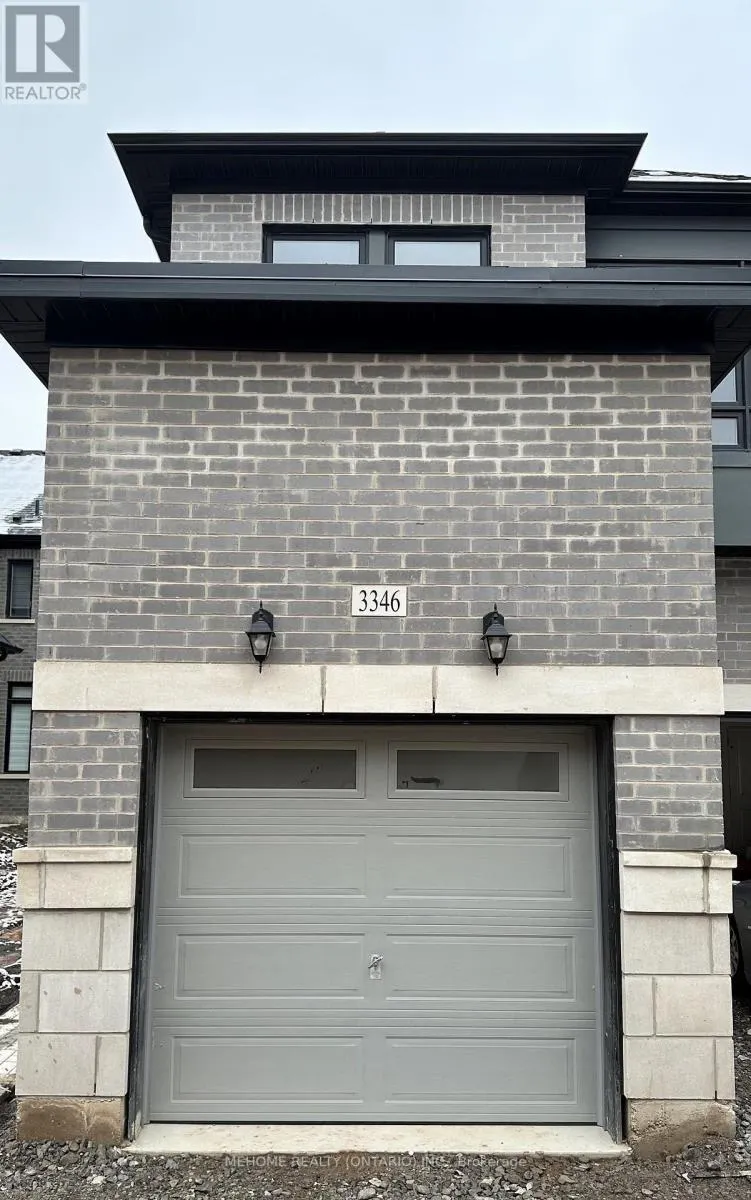 COACH HOUSE - 3346 MILLICENT AVENUE