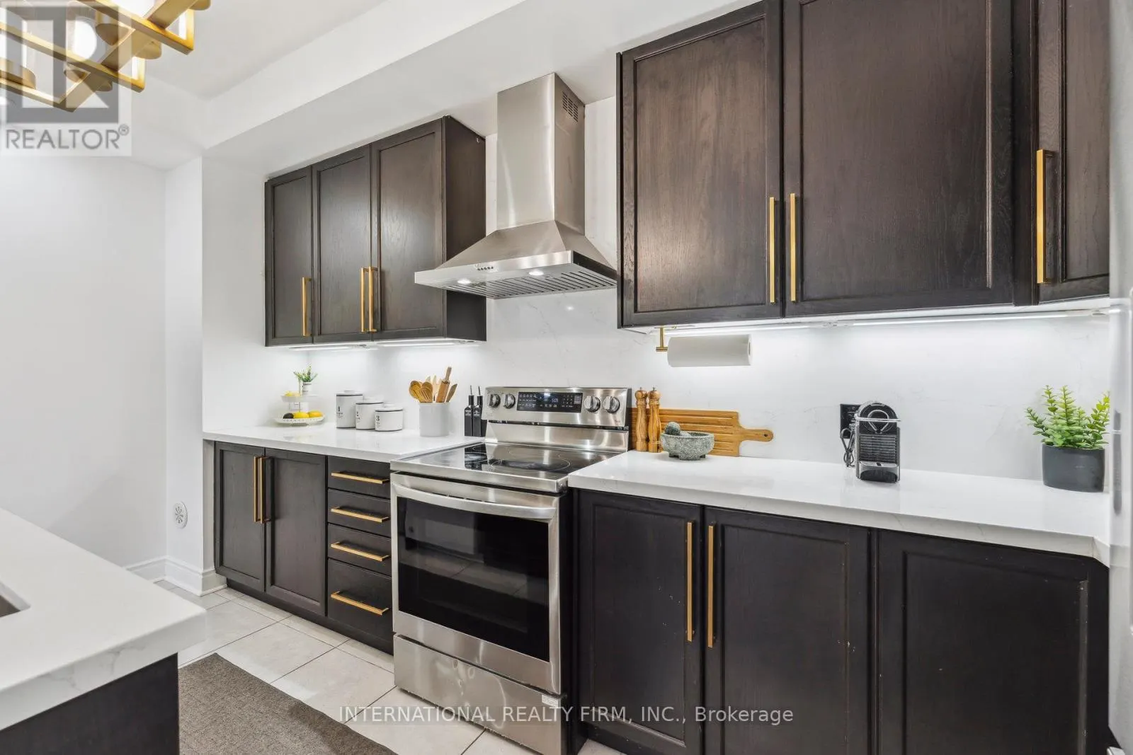 20 LOWES HILL CIRCLE