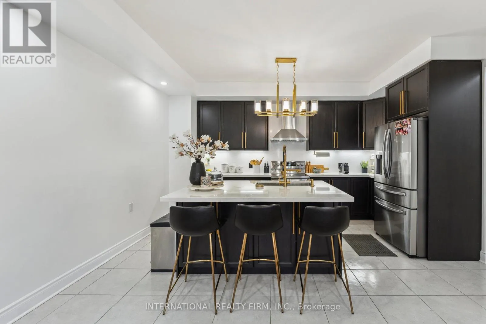 20 LOWES HILL CIRCLE