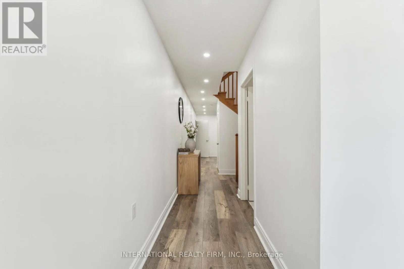 20 LOWES HILL CIRCLE