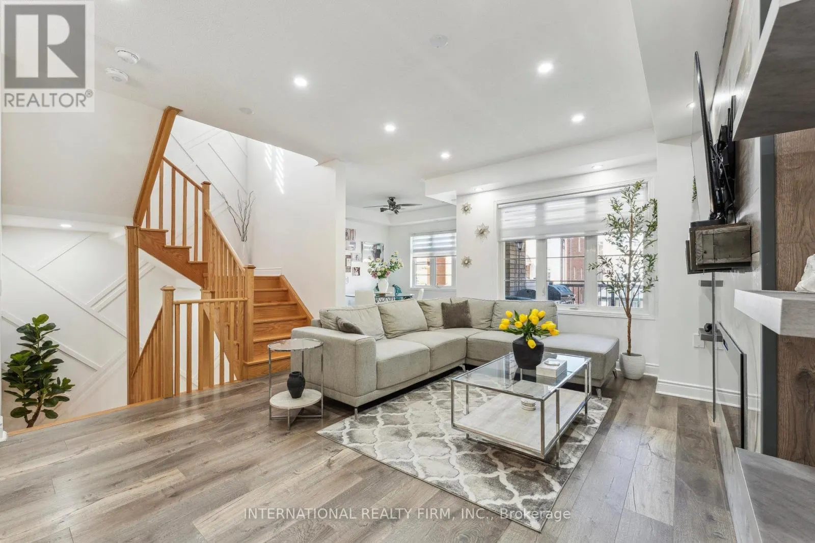 20 LOWES HILL CIRCLE