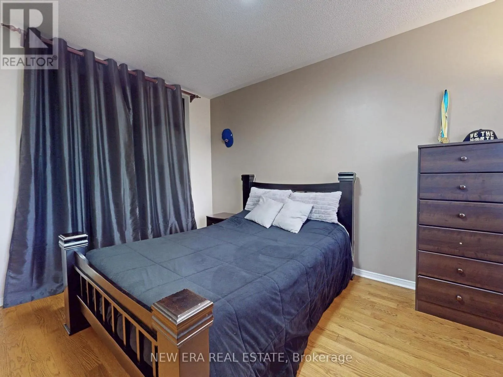 5380 FLORAL HILL CRESCENT