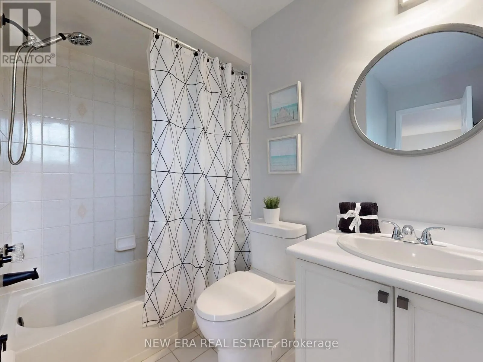 5380 FLORAL HILL CRESCENT