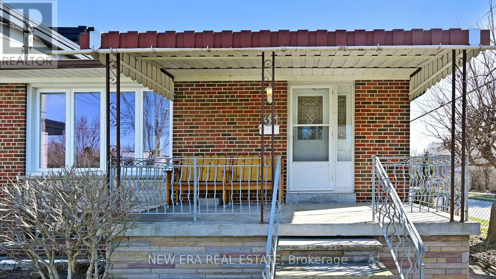 35 BECKETT AVENUE