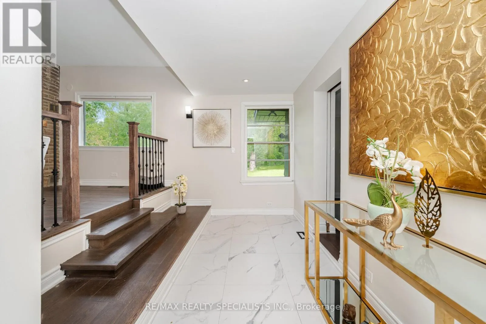 241 MAIN STREET S