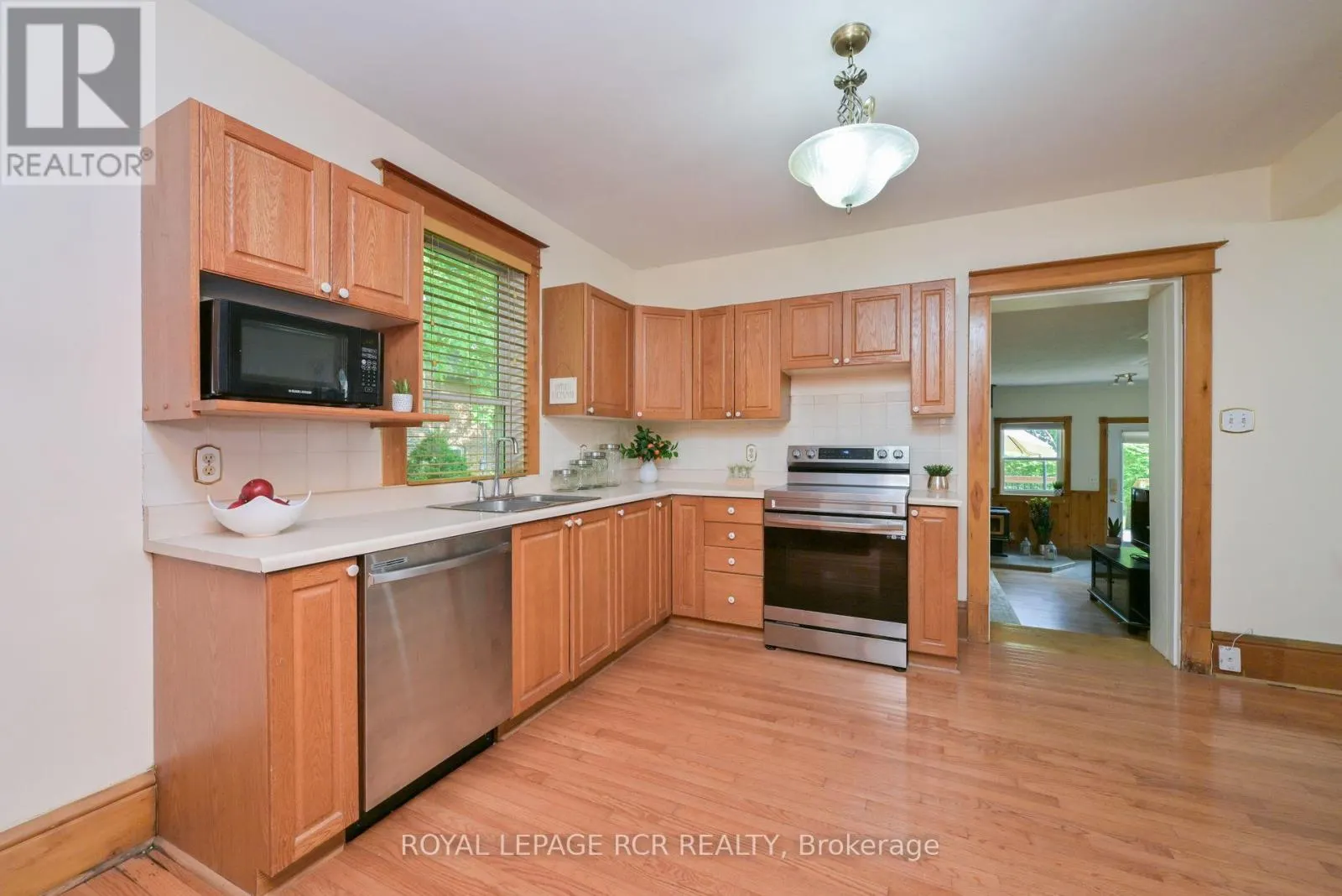 12 THIRD AVENUE