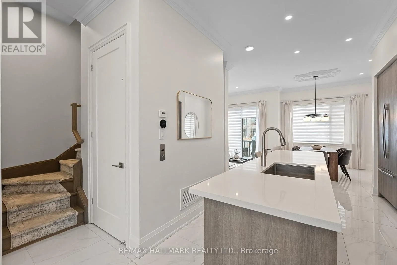 129 HIGH STREET W