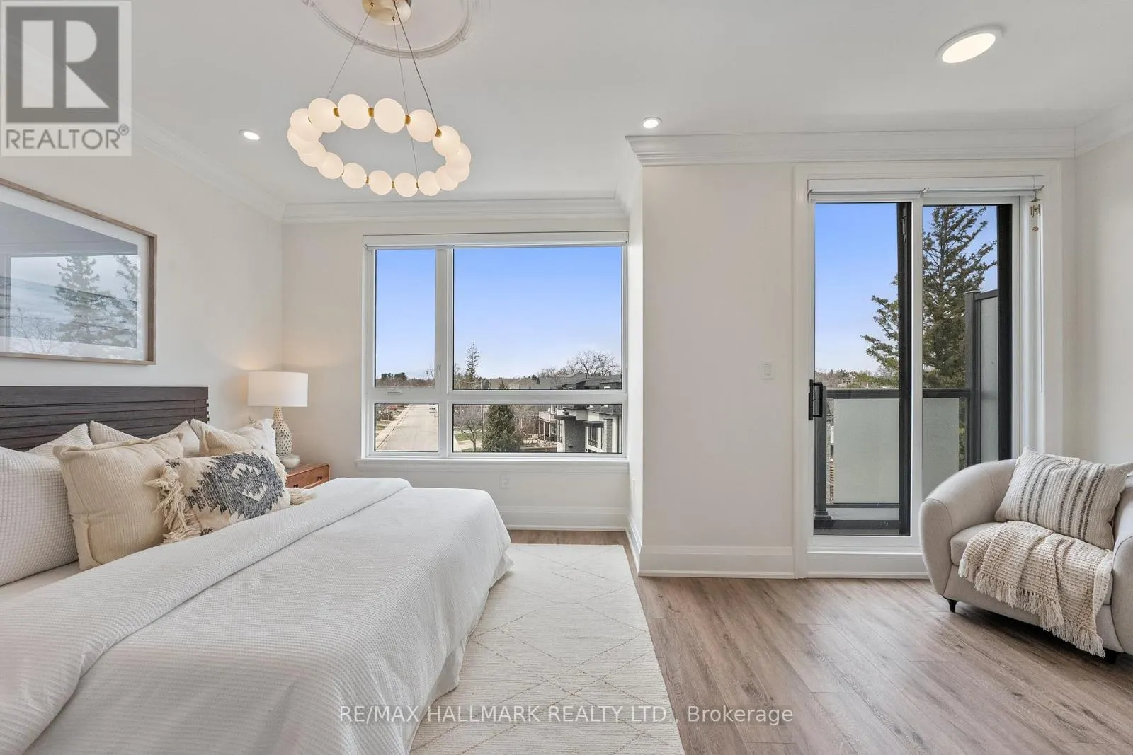 129 HIGH STREET W