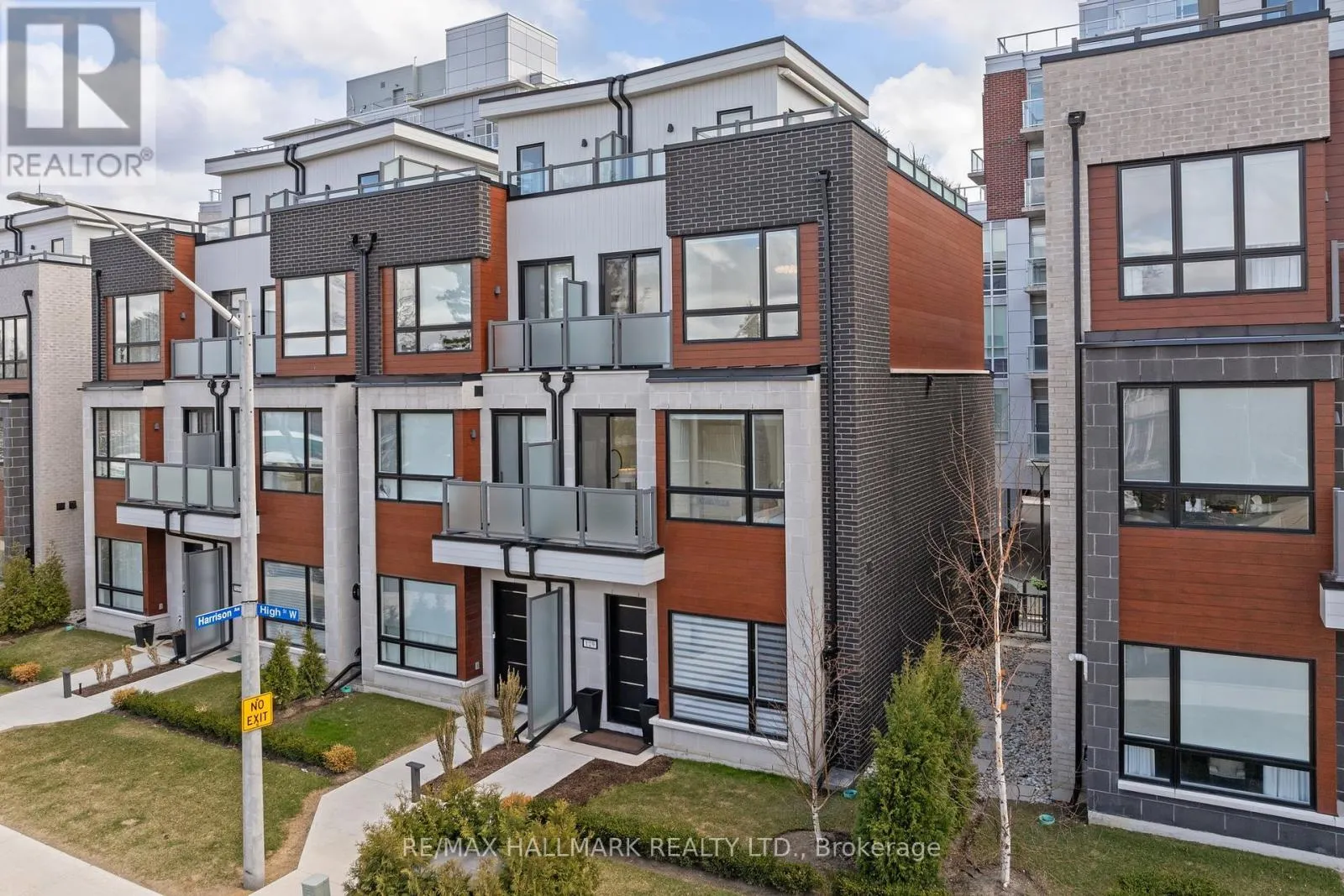 129 HIGH STREET W