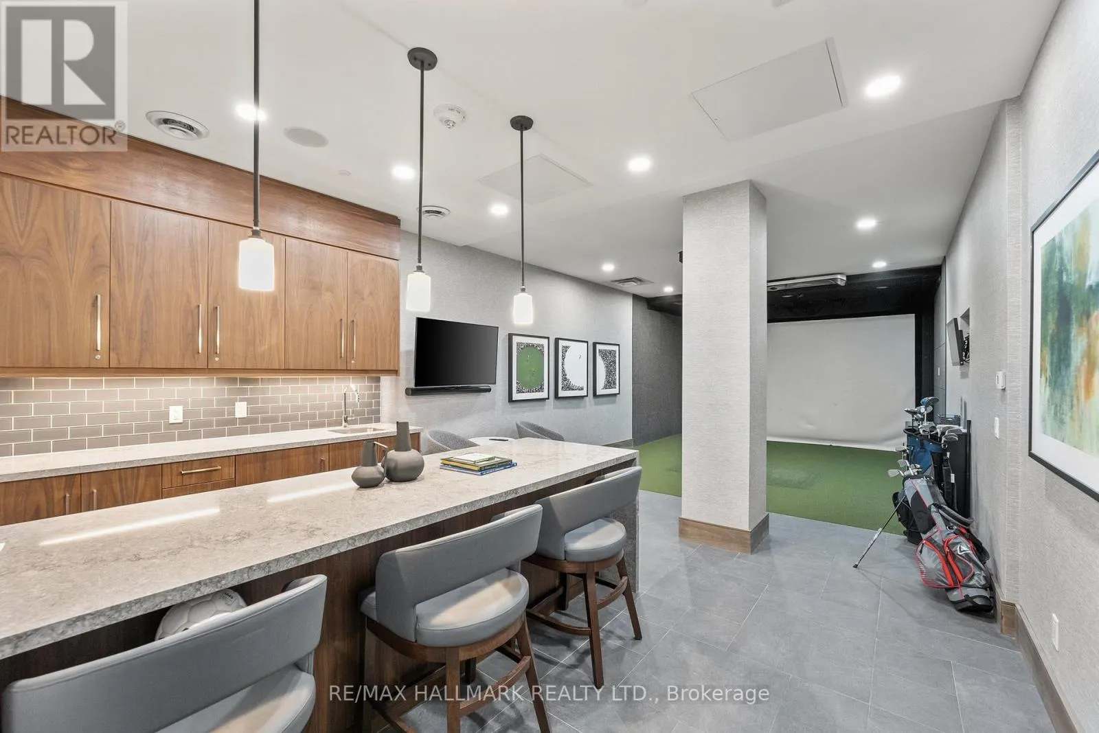 129 HIGH STREET W