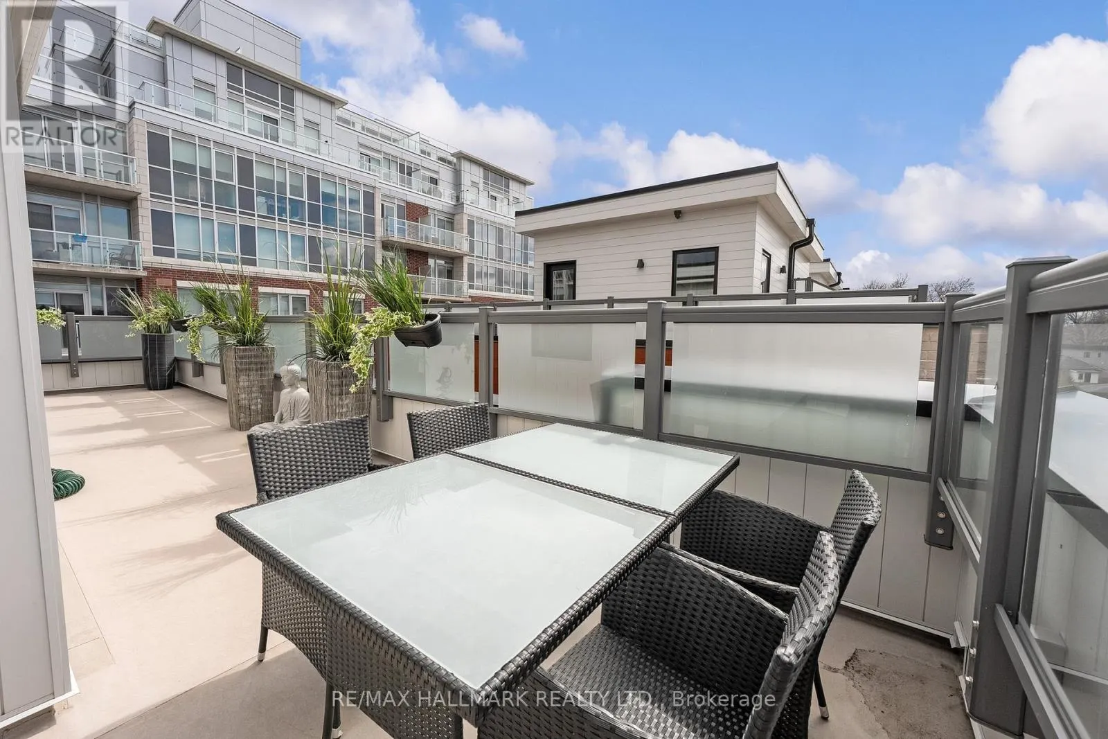129 HIGH STREET W