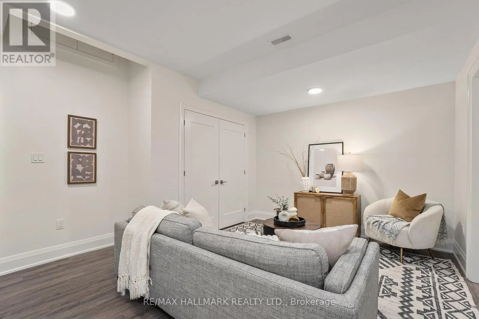 129 HIGH STREET W