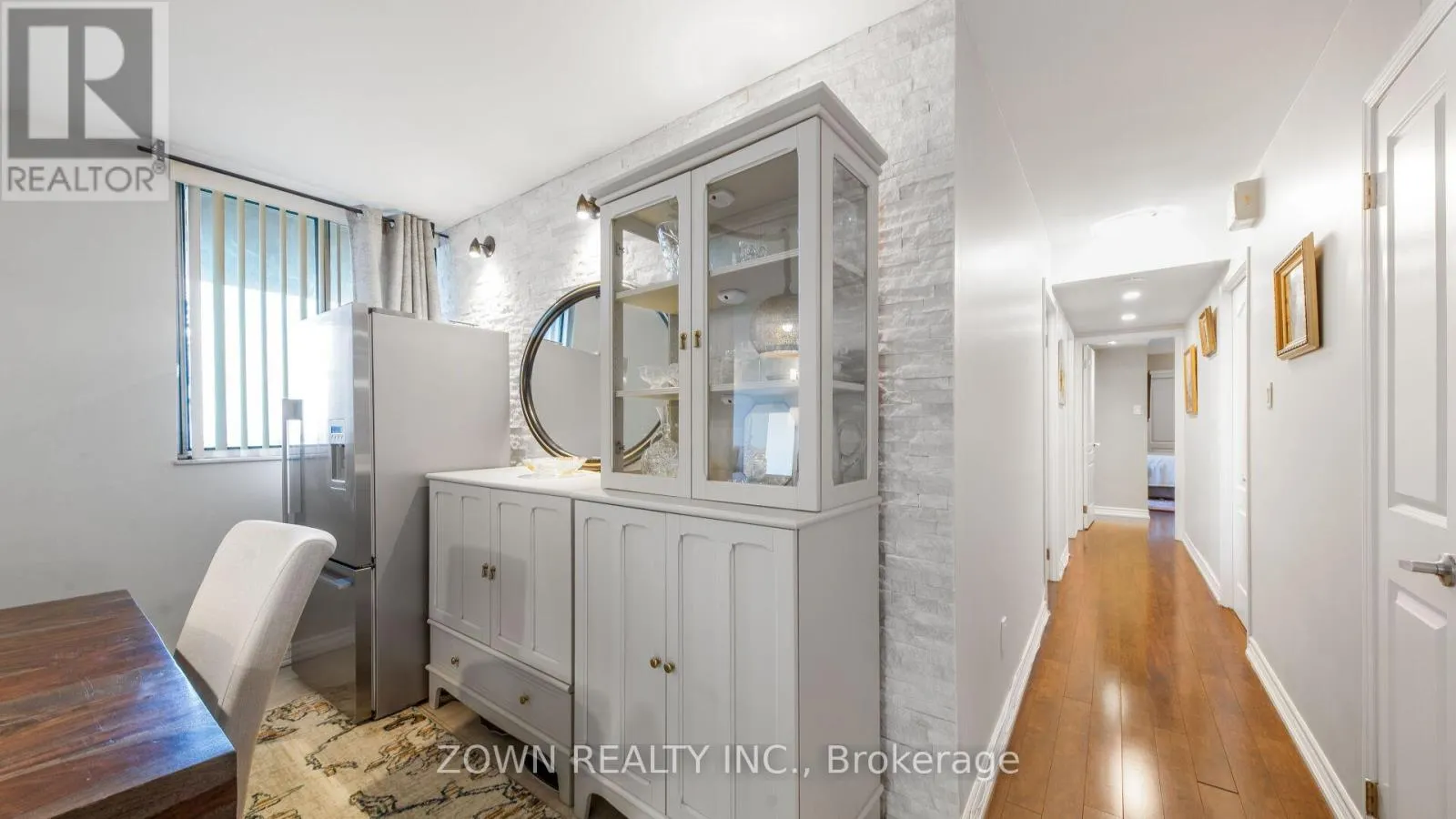 2210 - 10 MARTHA EATON WAY