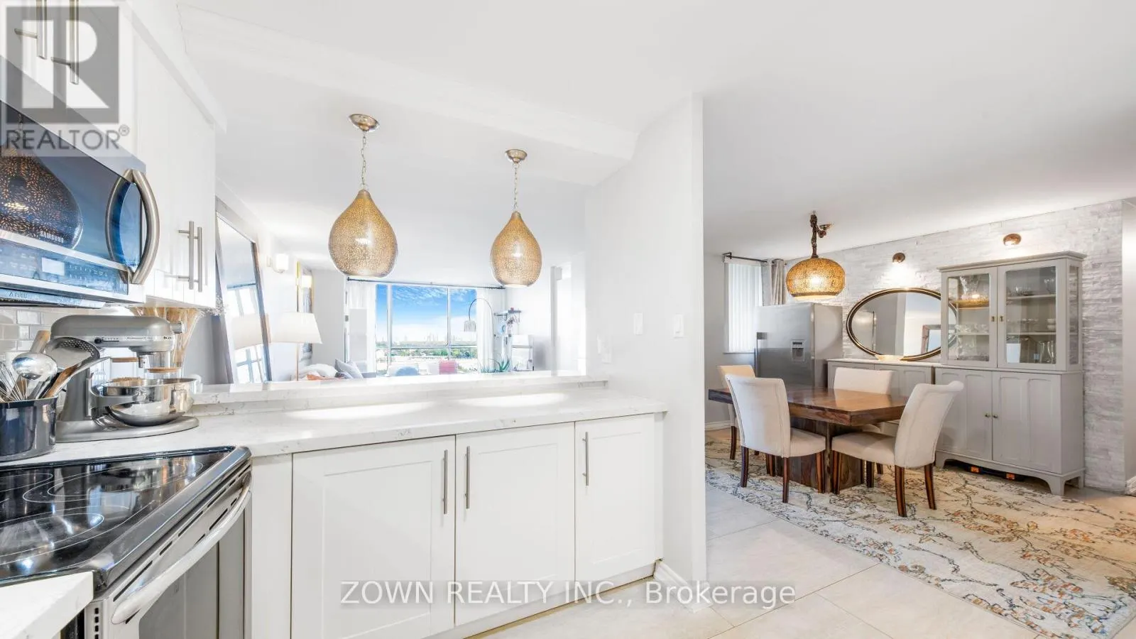 2210 - 10 MARTHA EATON WAY