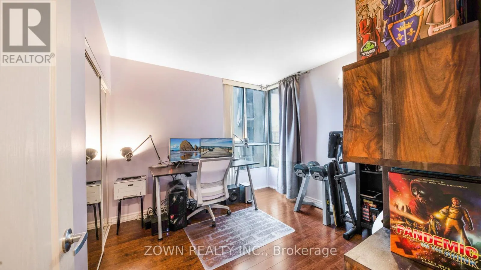 2210 - 10 MARTHA EATON WAY