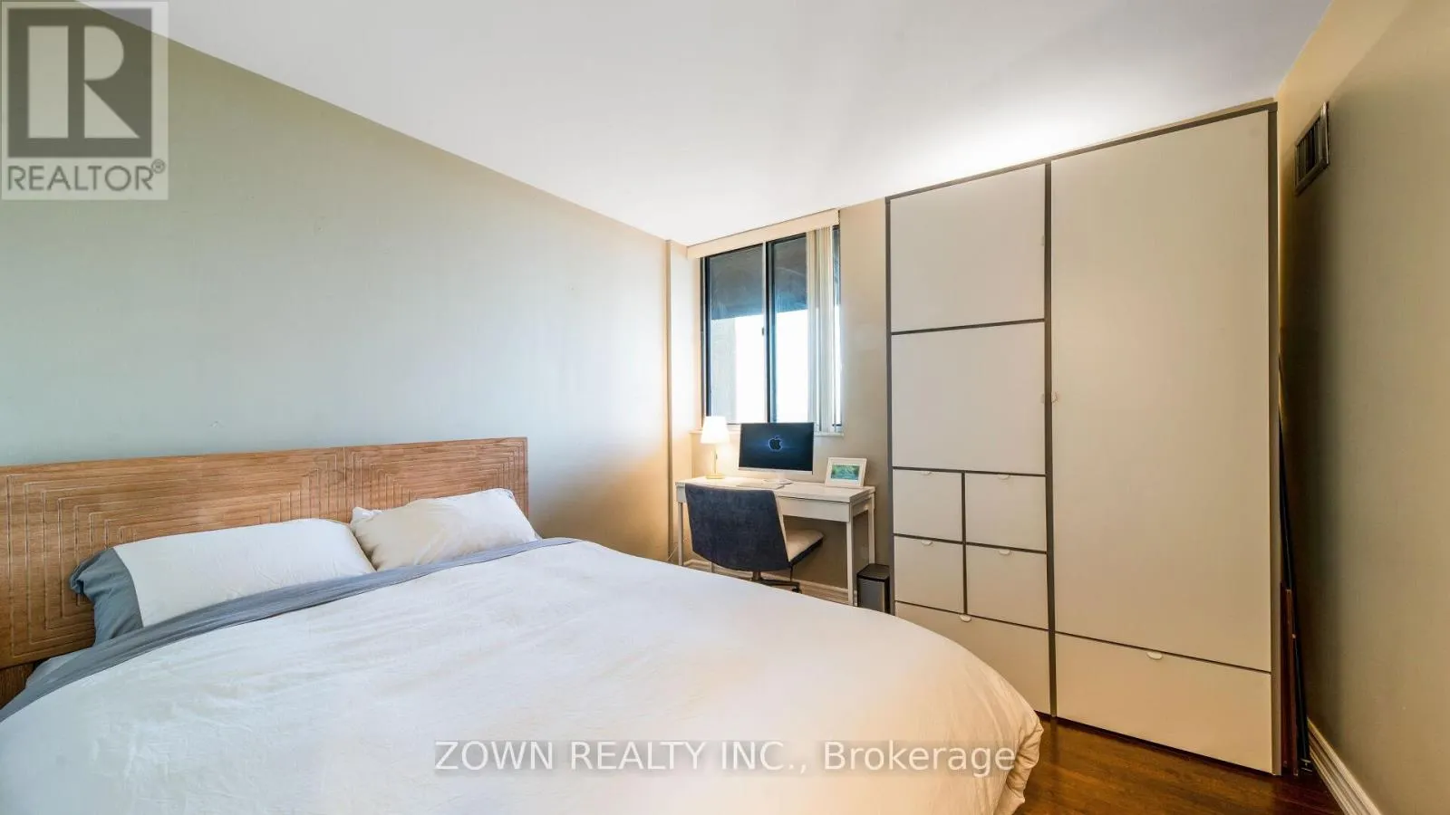 2210 - 10 MARTHA EATON WAY