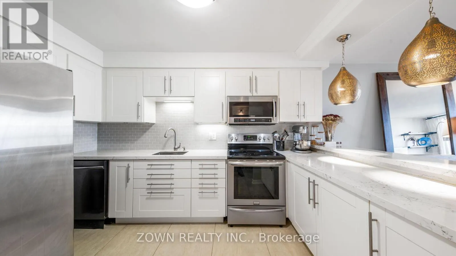 2210 - 10 MARTHA EATON WAY