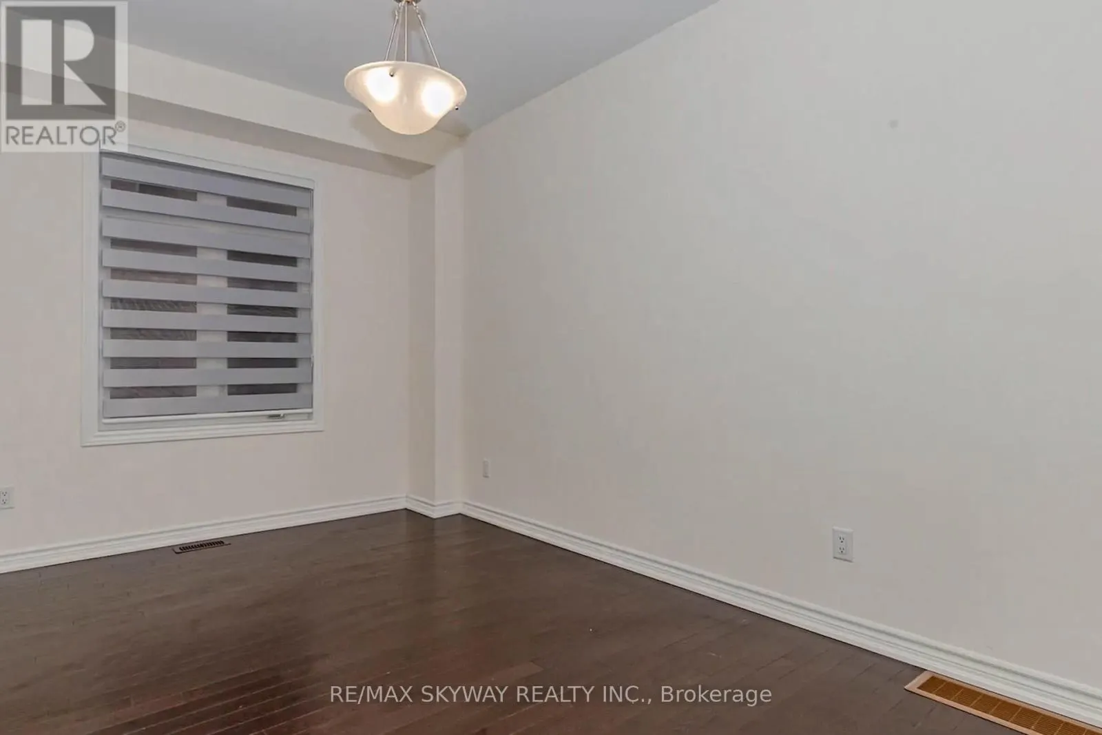 29 THORNVALLEY TERRACE W