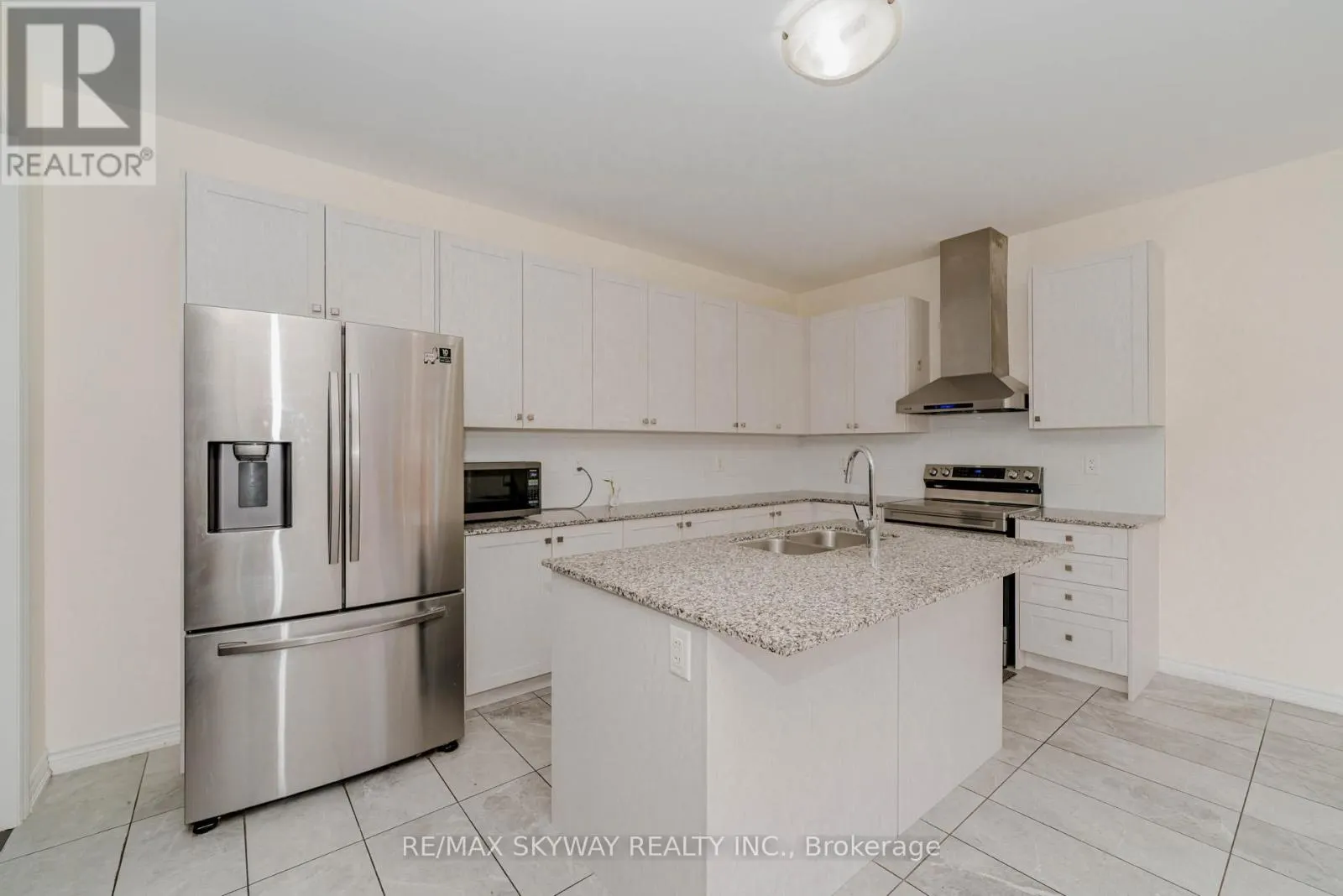 29 THORNVALLEY TERRACE W