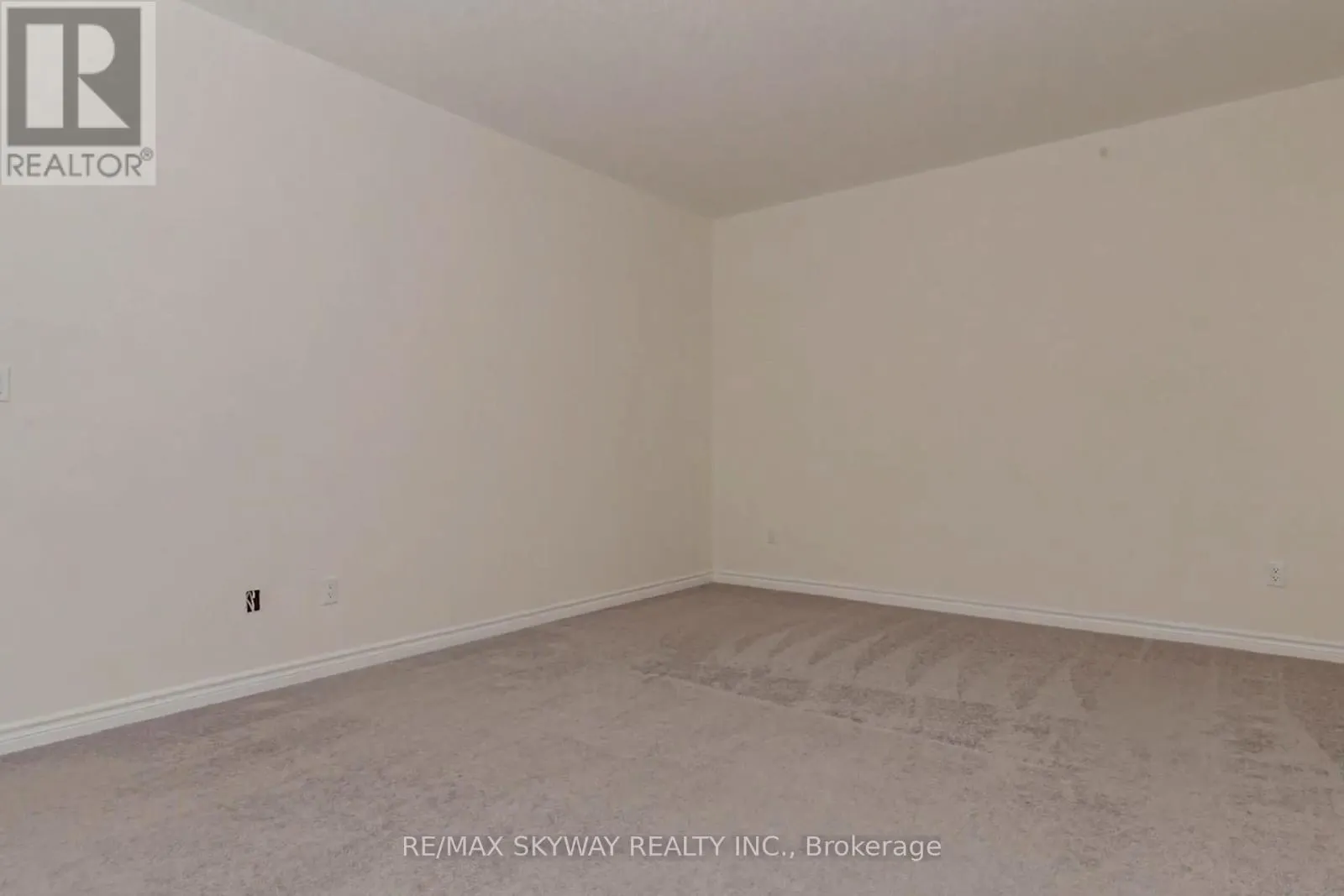 29 THORNVALLEY TERRACE W