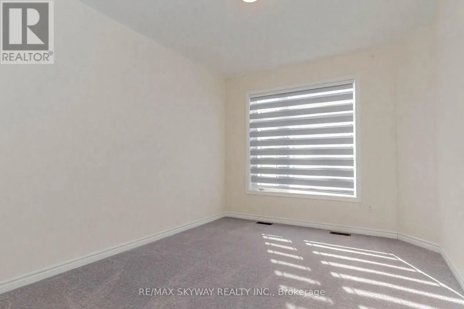 29 THORNVALLEY TERRACE W