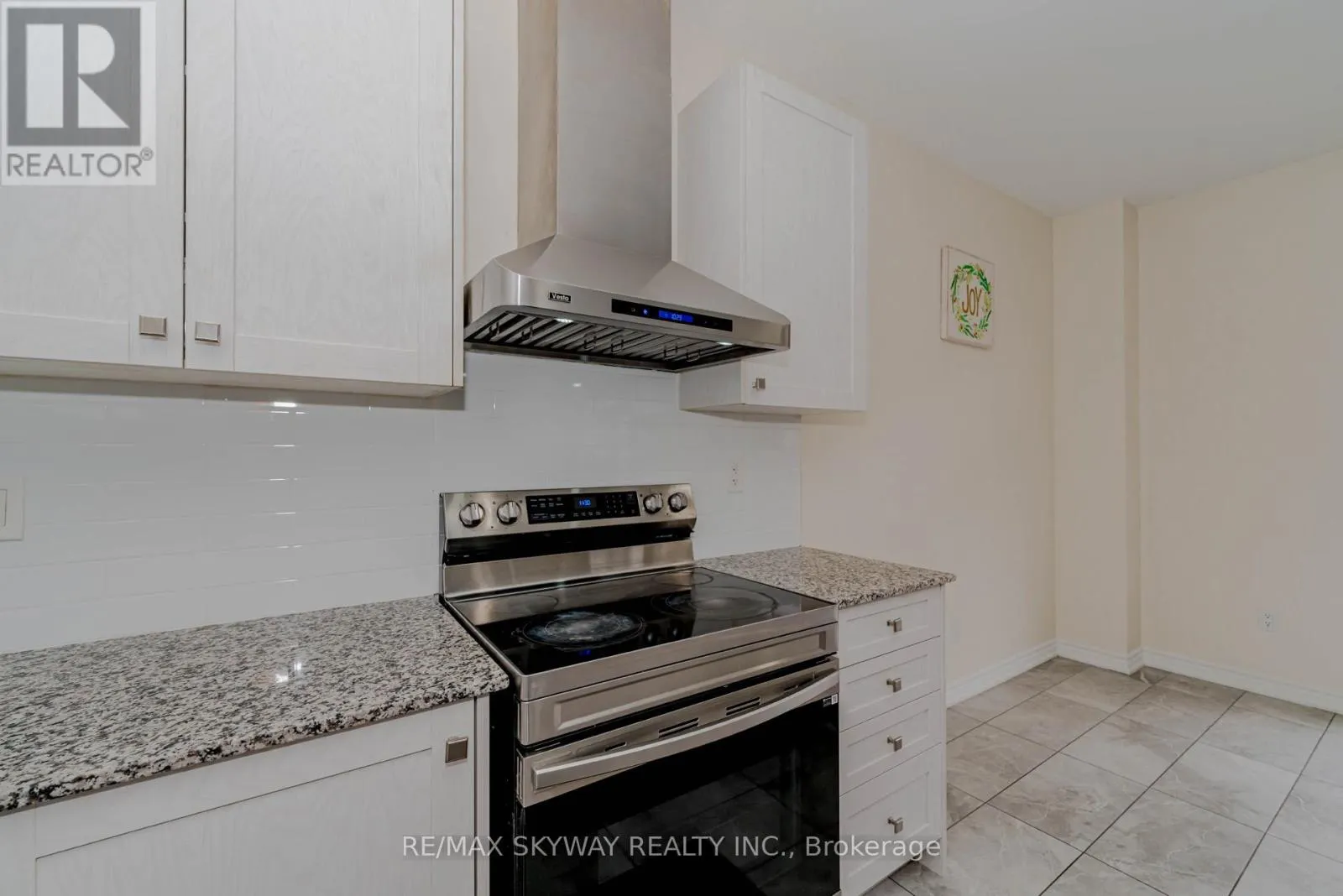 29 THORNVALLEY TERRACE W