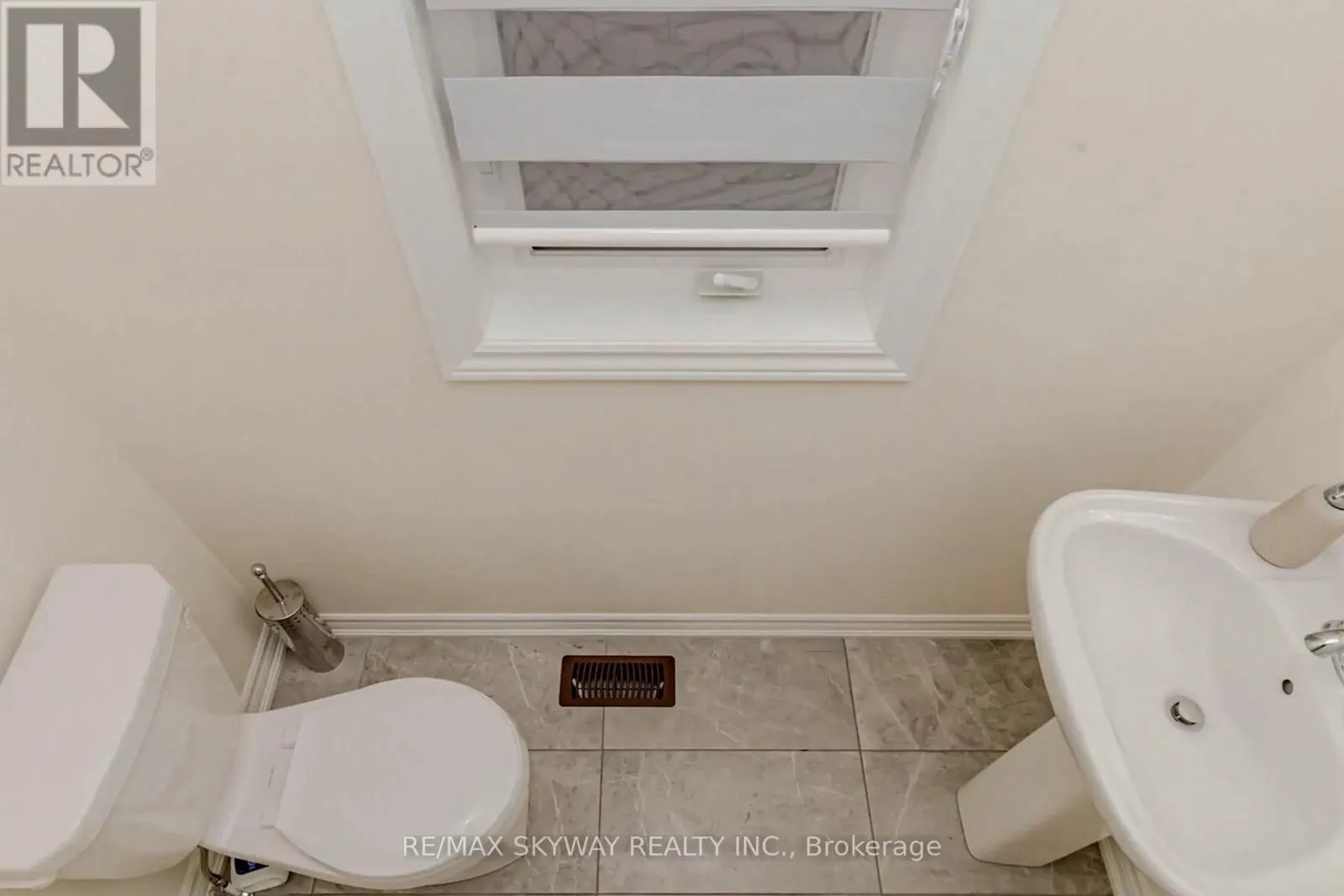 29 THORNVALLEY TERRACE W