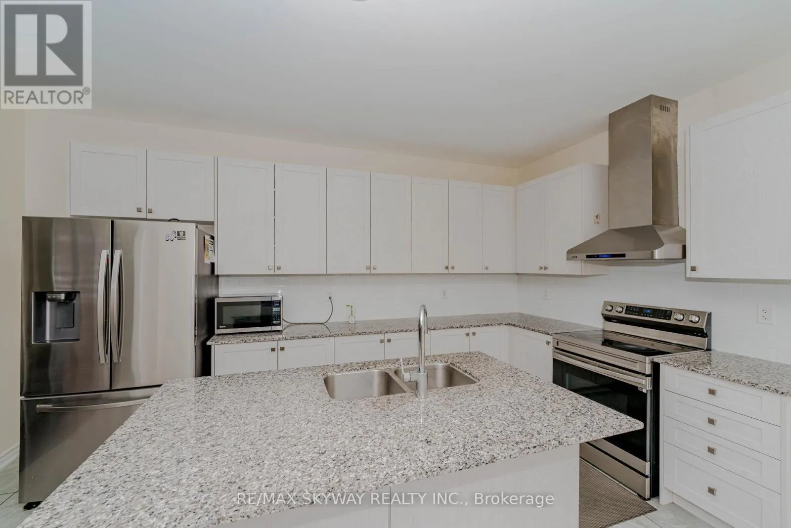 29 THORNVALLEY TERRACE W