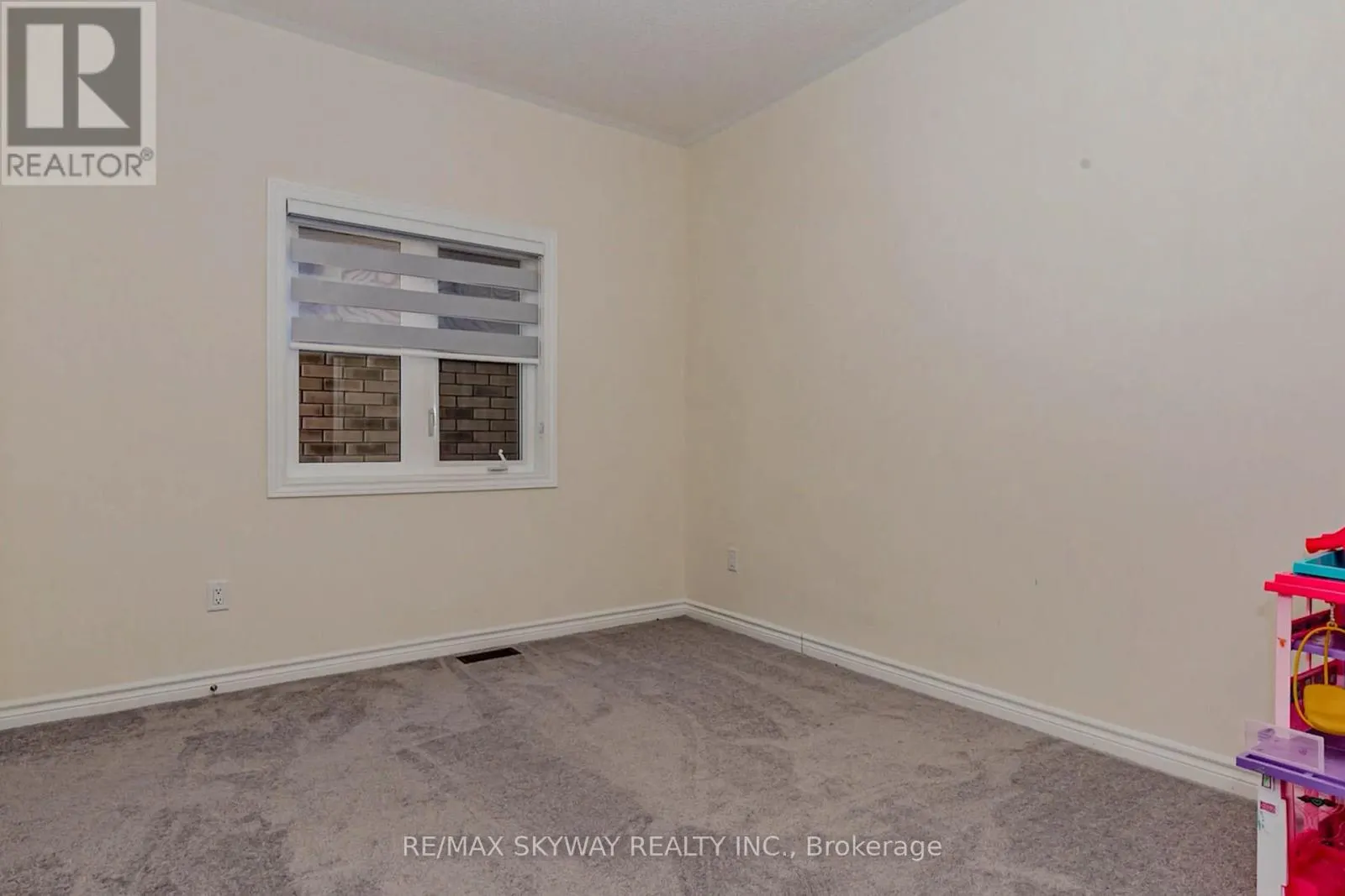 29 THORNVALLEY TERRACE W