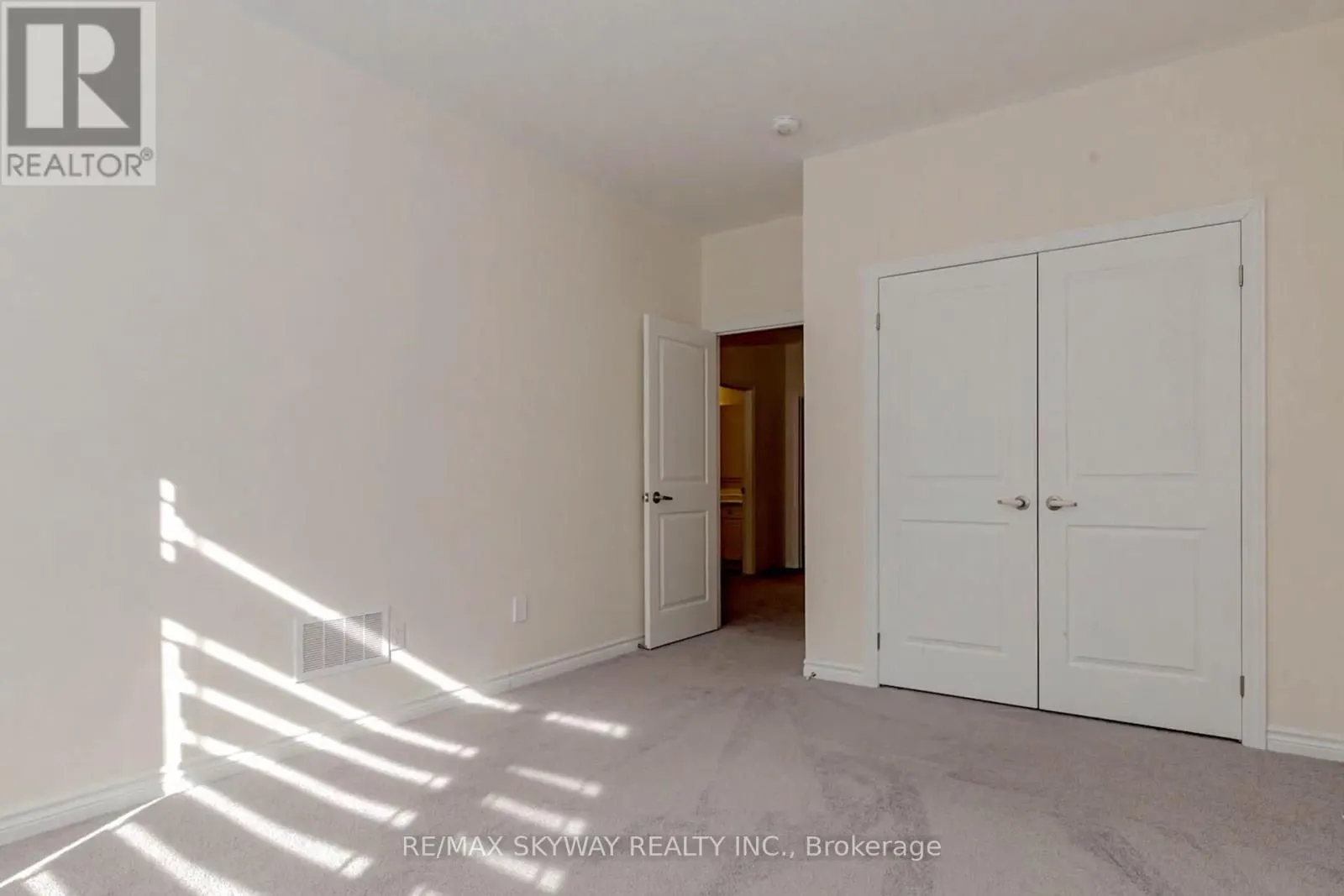 29 THORNVALLEY TERRACE W
