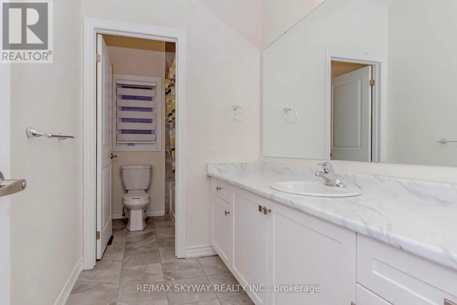 29 THORNVALLEY TERRACE W