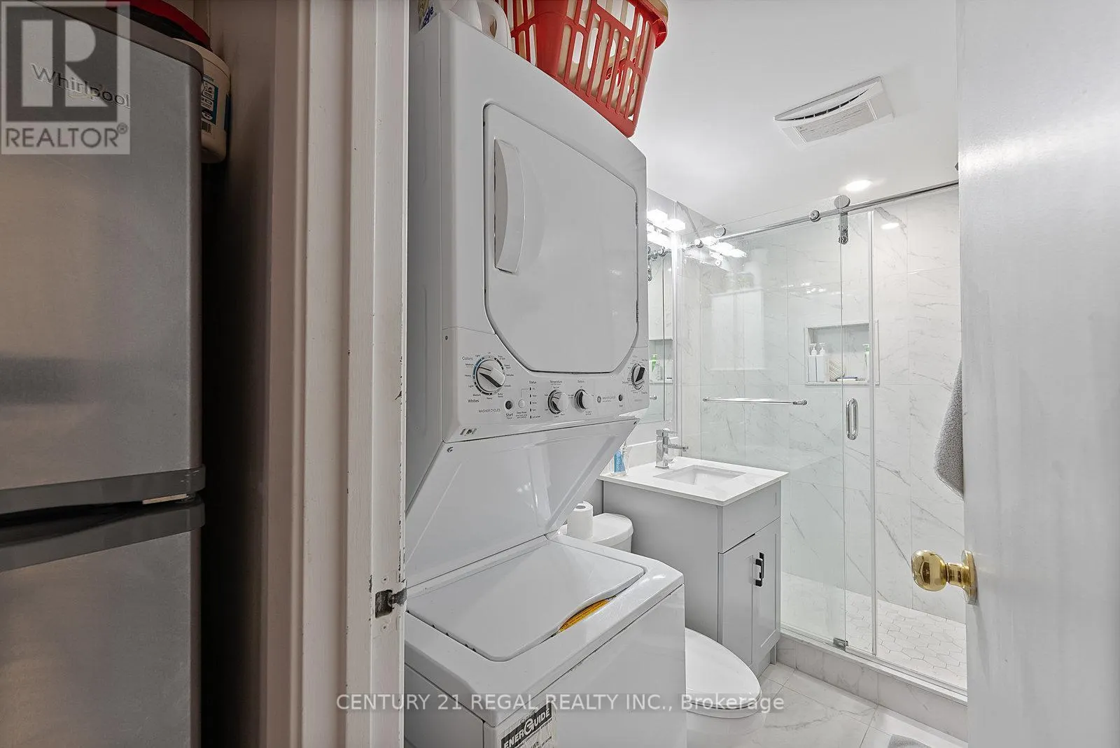 1664 QUEEN STREET W