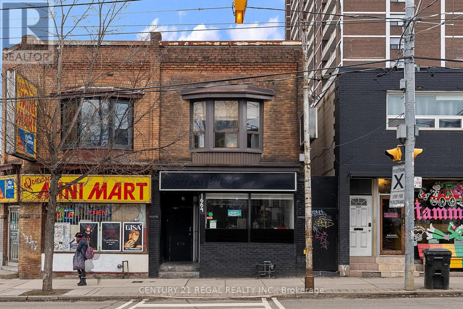 1664 QUEEN STREET W