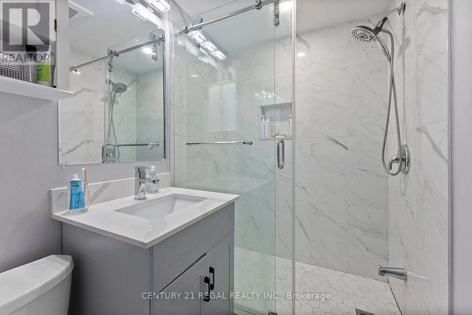 1664 QUEEN STREET W