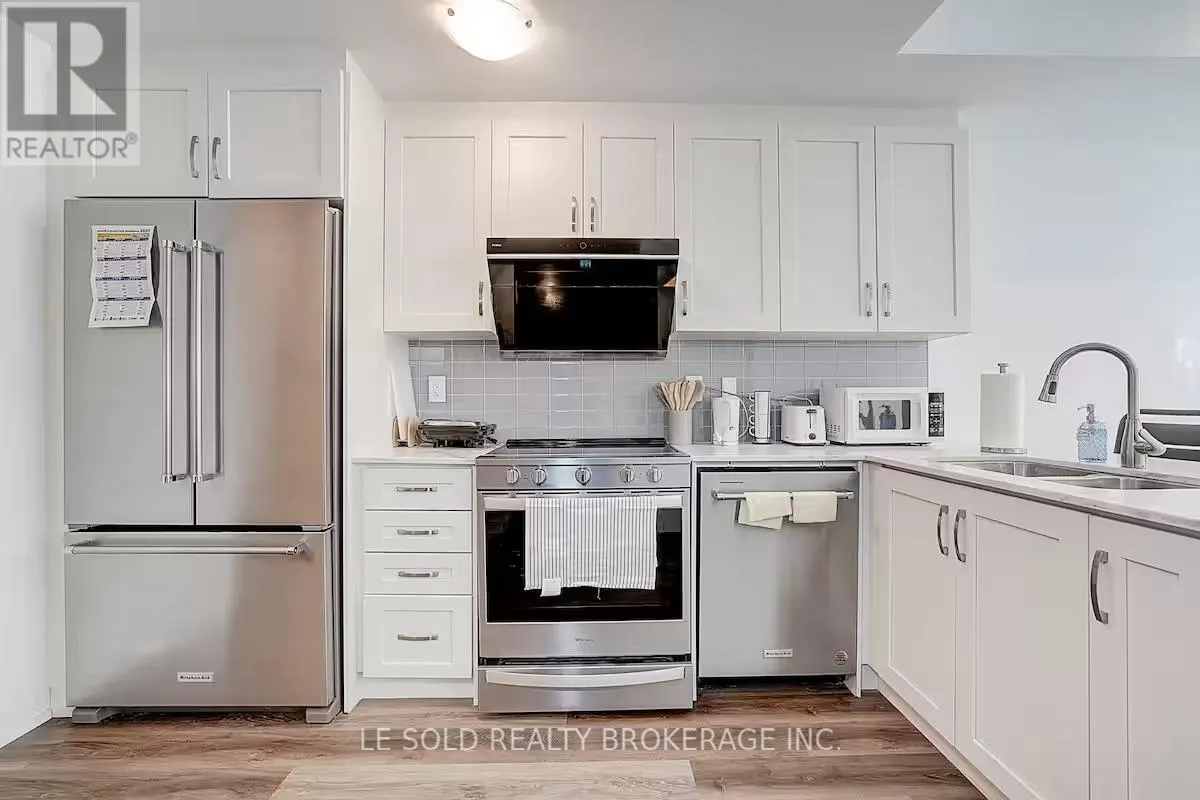 2ND FLOOR ROOM #2W - 89 FREDERICK TISDALE DRIVE