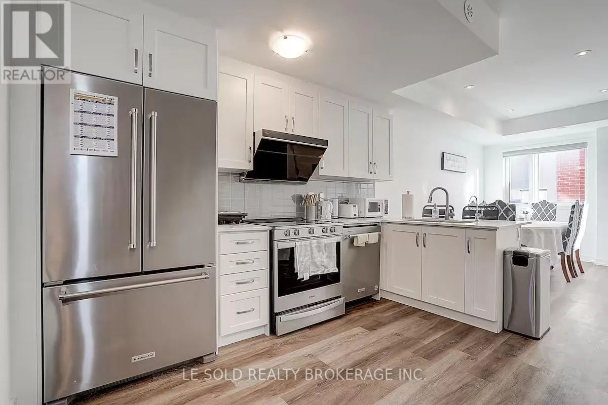 2ND FLOOR ROOM #2W - 89 FREDERICK TISDALE DRIVE