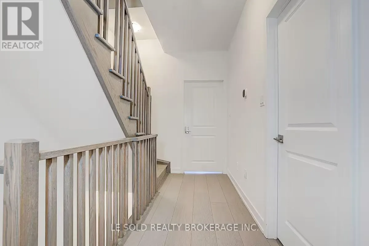 2ND FLOOR ROOM #2W - 89 FREDERICK TISDALE DRIVE